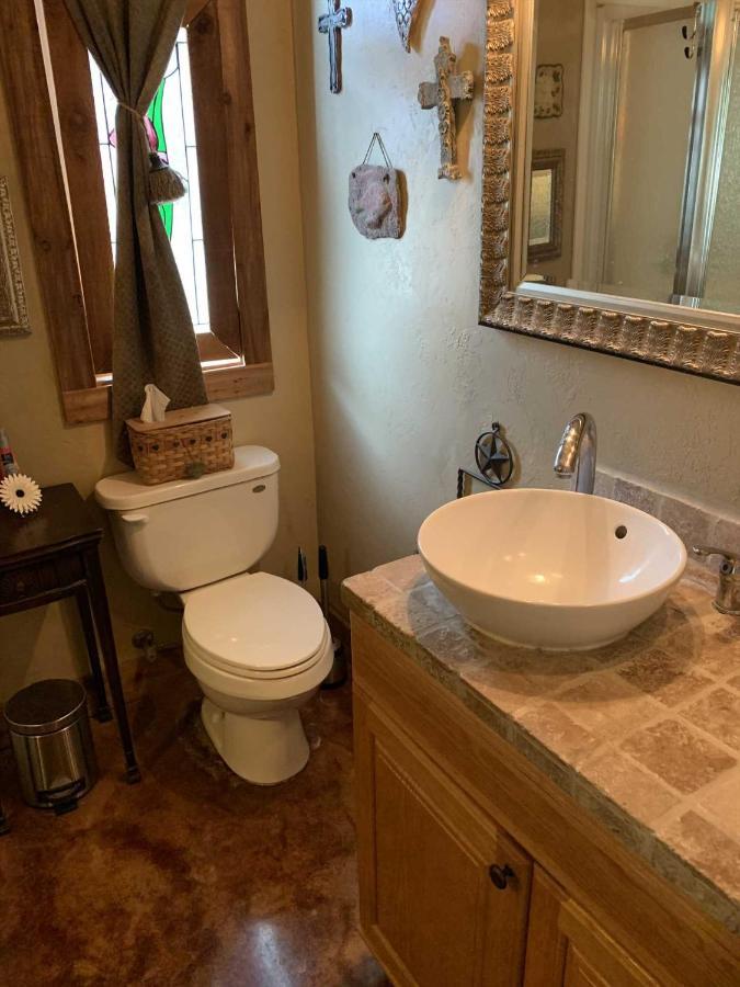 Casitas At Madrona Ranch - Casita Hotel Pipe Creek Екстериор снимка