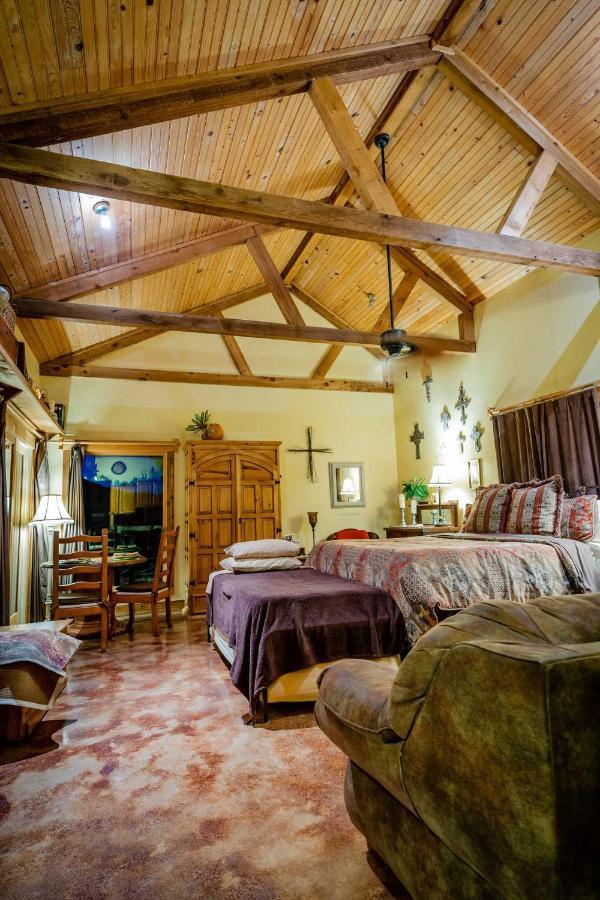 Casitas At Madrona Ranch - Casita Hotel Pipe Creek Екстериор снимка